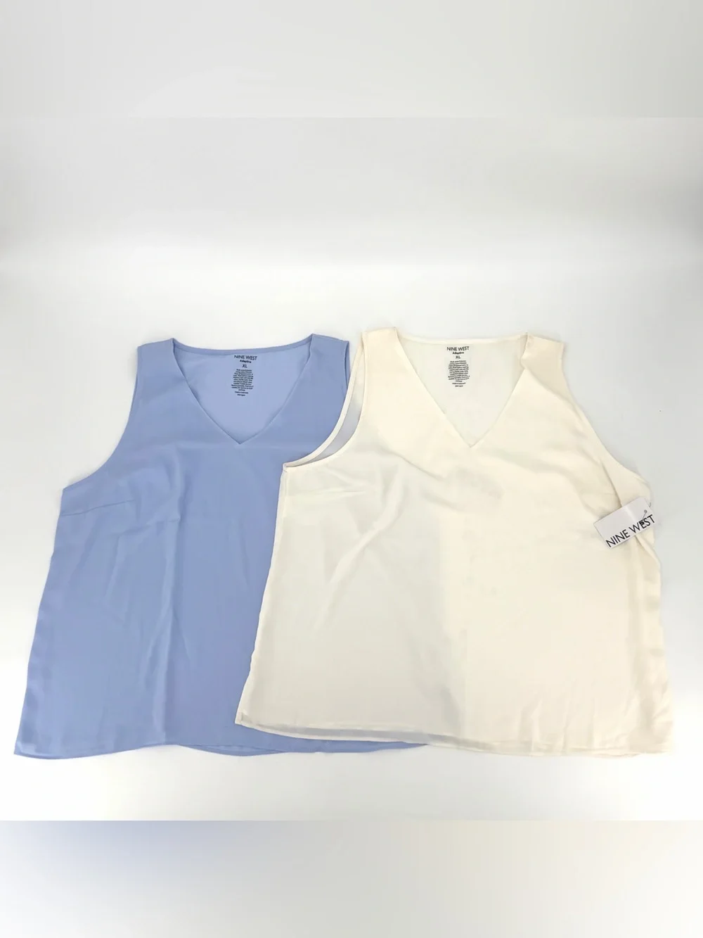 NEW set of 2 Nine West Adaptive V-Neck Sleeveless Camisoles Periwinkle & Ivory